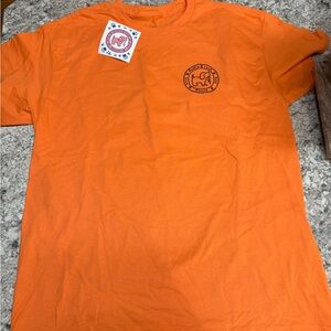 Casual Orange Short-Sleeve Tee with Dog Emblem